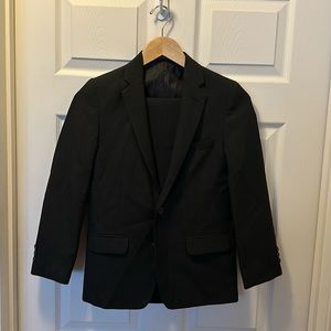 Van Heusen Two-Piece Boys Dress Suit (Size 12)